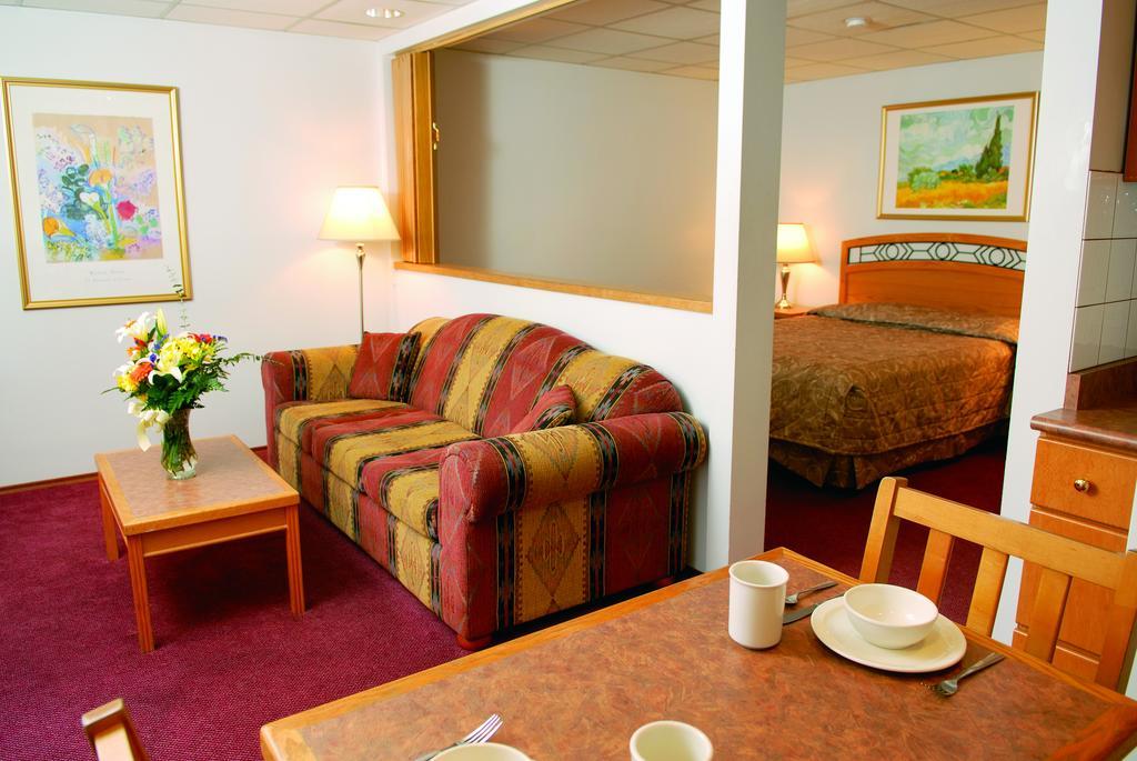 Grouse Inn West Vancouver Habitación foto